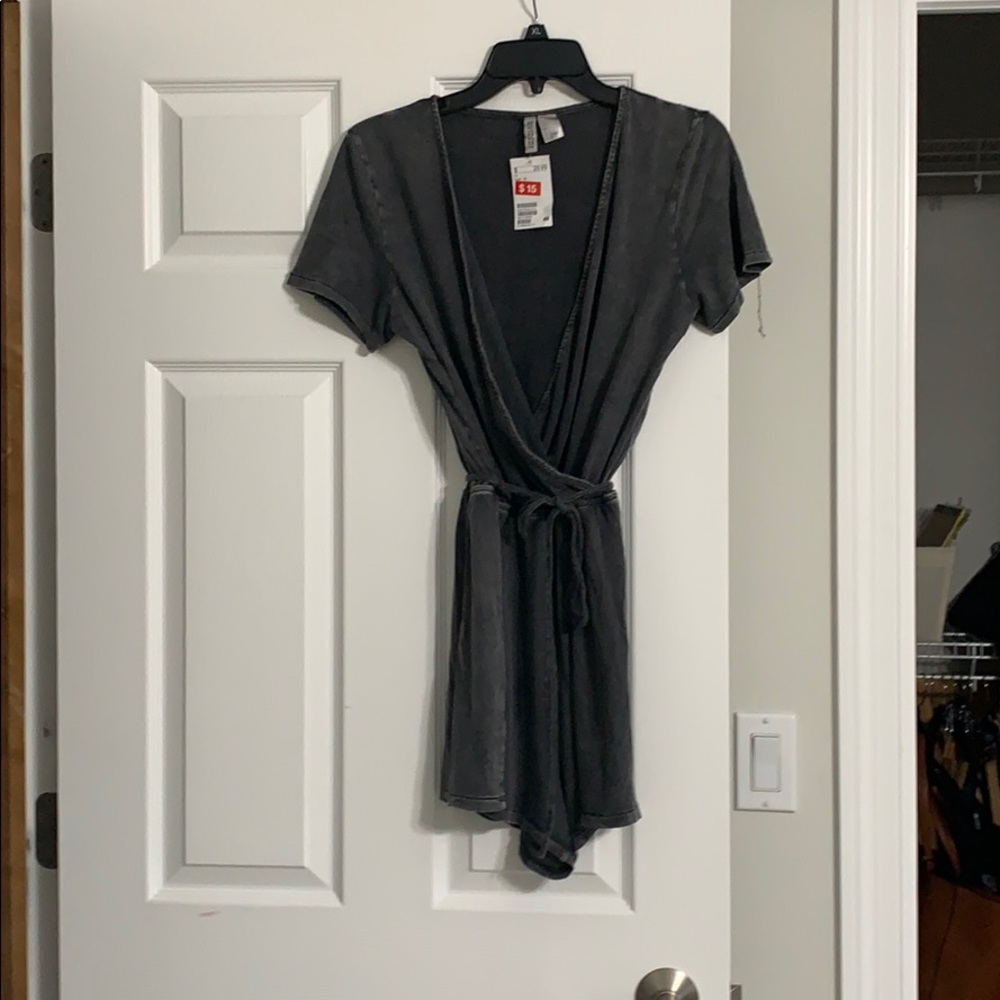 H&M gray romper